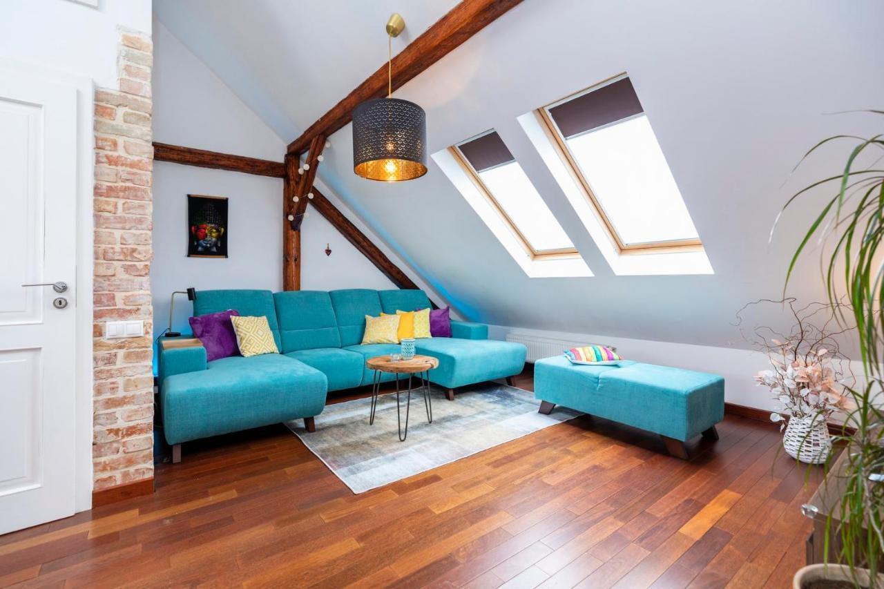 Beautiful And Romantic Penthouse With Two Terraces Pressburg Exterior foto